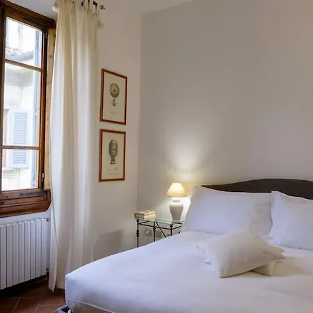 Apartment D/t Elegant & Spacious Flat 2' Walk Train Station Florence