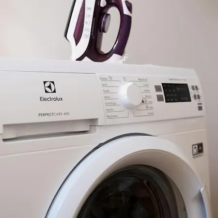 D/t Elegant & Spacious Flat 2' Walk Train Station Apartamento Florença