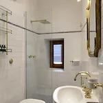 Apartment D/t Elegant & Spacious Flat 2' Walk Train Station *