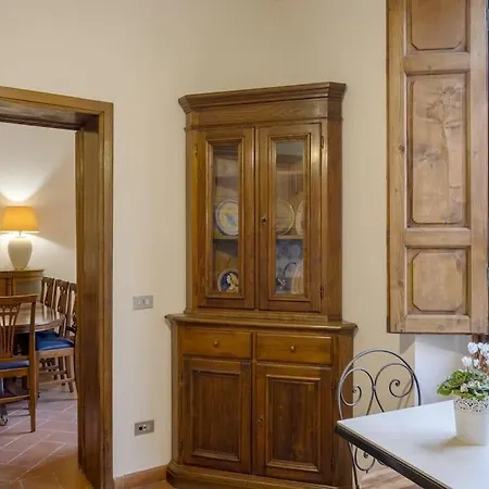 Apartamento D/t Elegant & Spacious Flat 2' Walk Train Station *